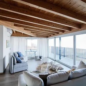 Apartment White Attic - By Myhomeincomo, Camnago Volta