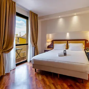 Pitti Palace Al Ponte Vecchio Hotel Florenz